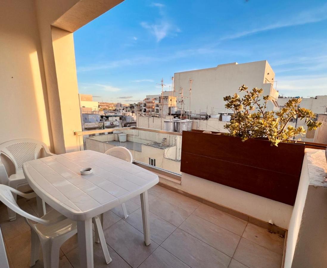 New Breeze Apartment St. Paul's Bay Exterior photo